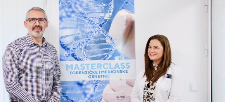 Д-р наук Елена Величкович и Др. мед. Игорь Швоня